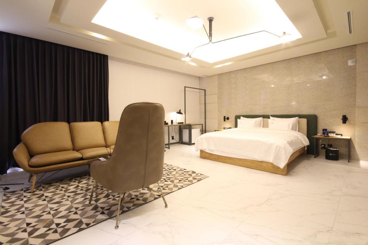 Hotel Eco Stay Jeonju Exterior photo
