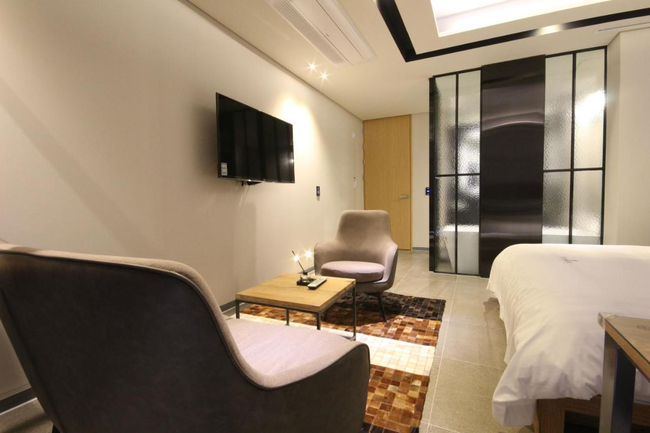 Hotel Eco Stay Jeonju Exterior photo
