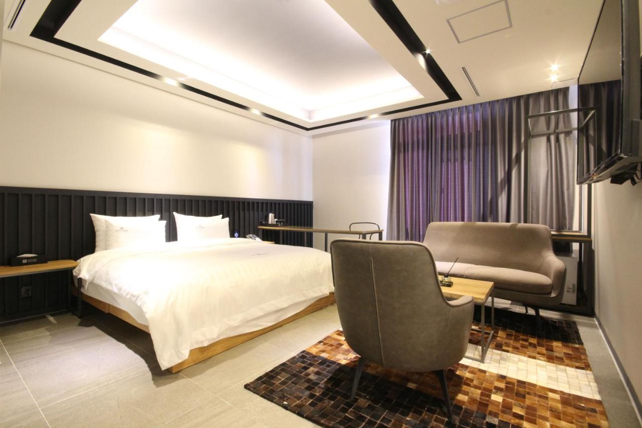 Hotel Eco Stay Jeonju Exterior photo