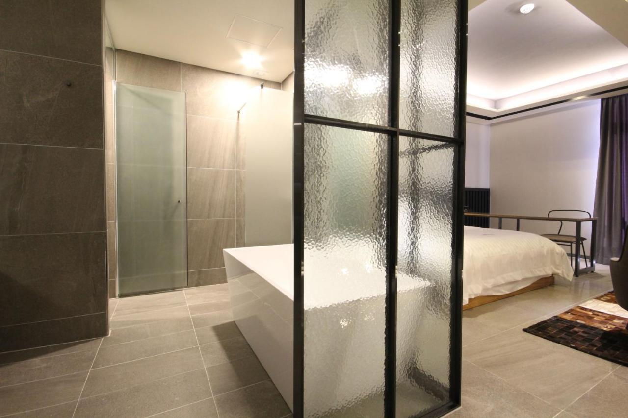Hotel Eco Stay Jeonju Exterior photo