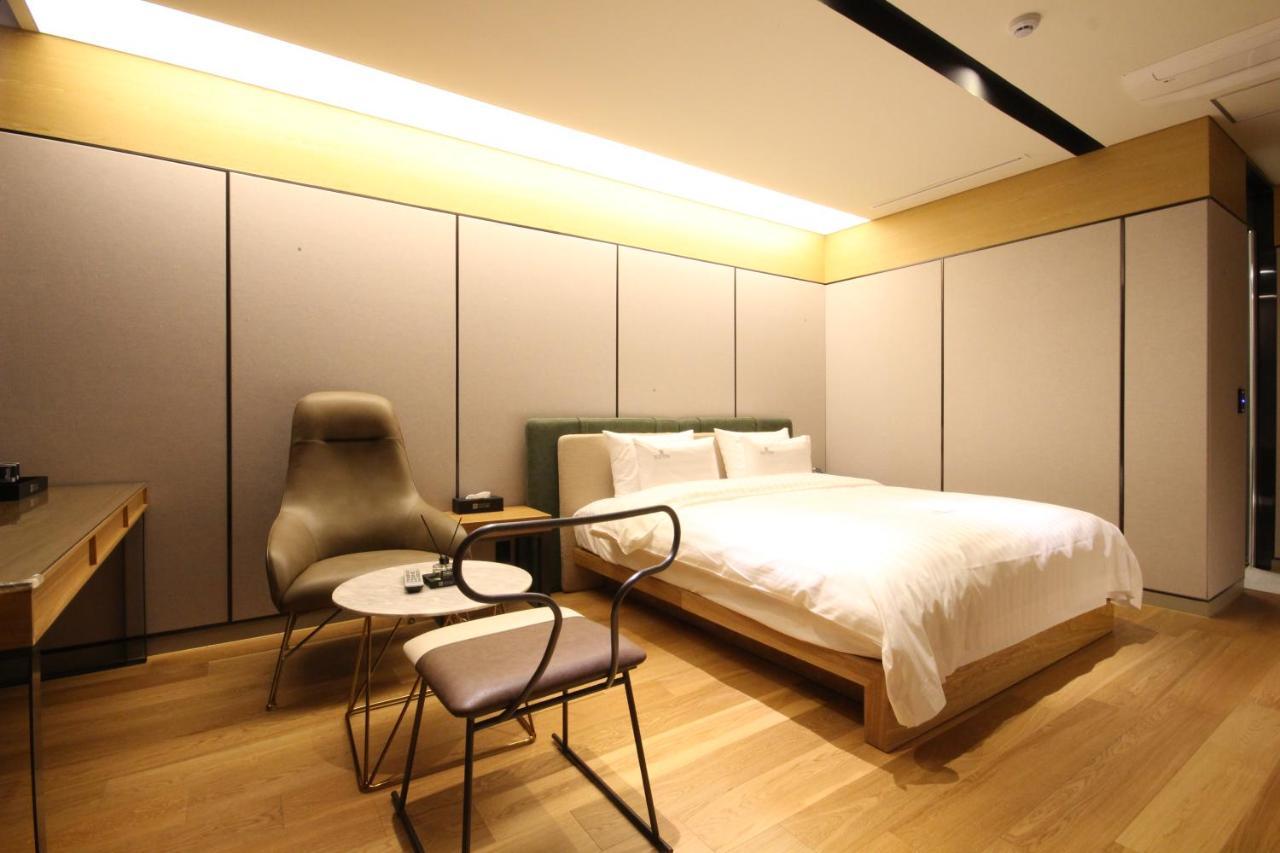 Hotel Eco Stay Jeonju Exterior photo